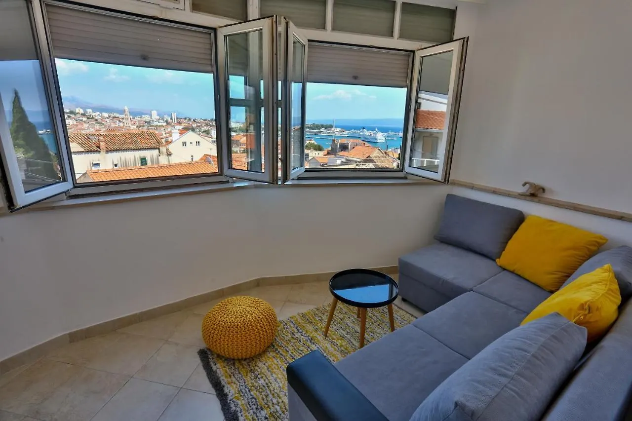 Mana2 Apartment Split Centre